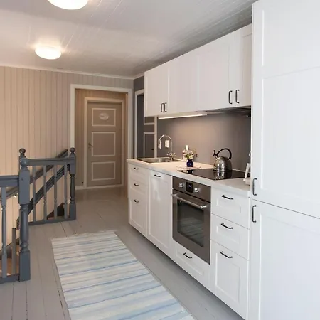 ベッド・アンド・ブレックファスト Kirkvollen Pilegrimsgard Tydal